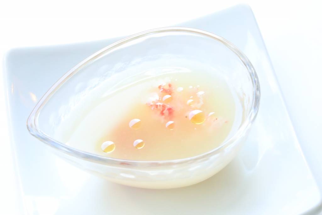 冬瓜の冷製スープ～ズワイガニ、ミニトマトマリネ～