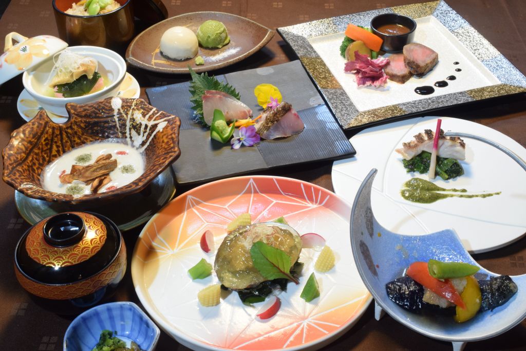 旅館吉田屋 懐石料理 令和8年 ～卯月～