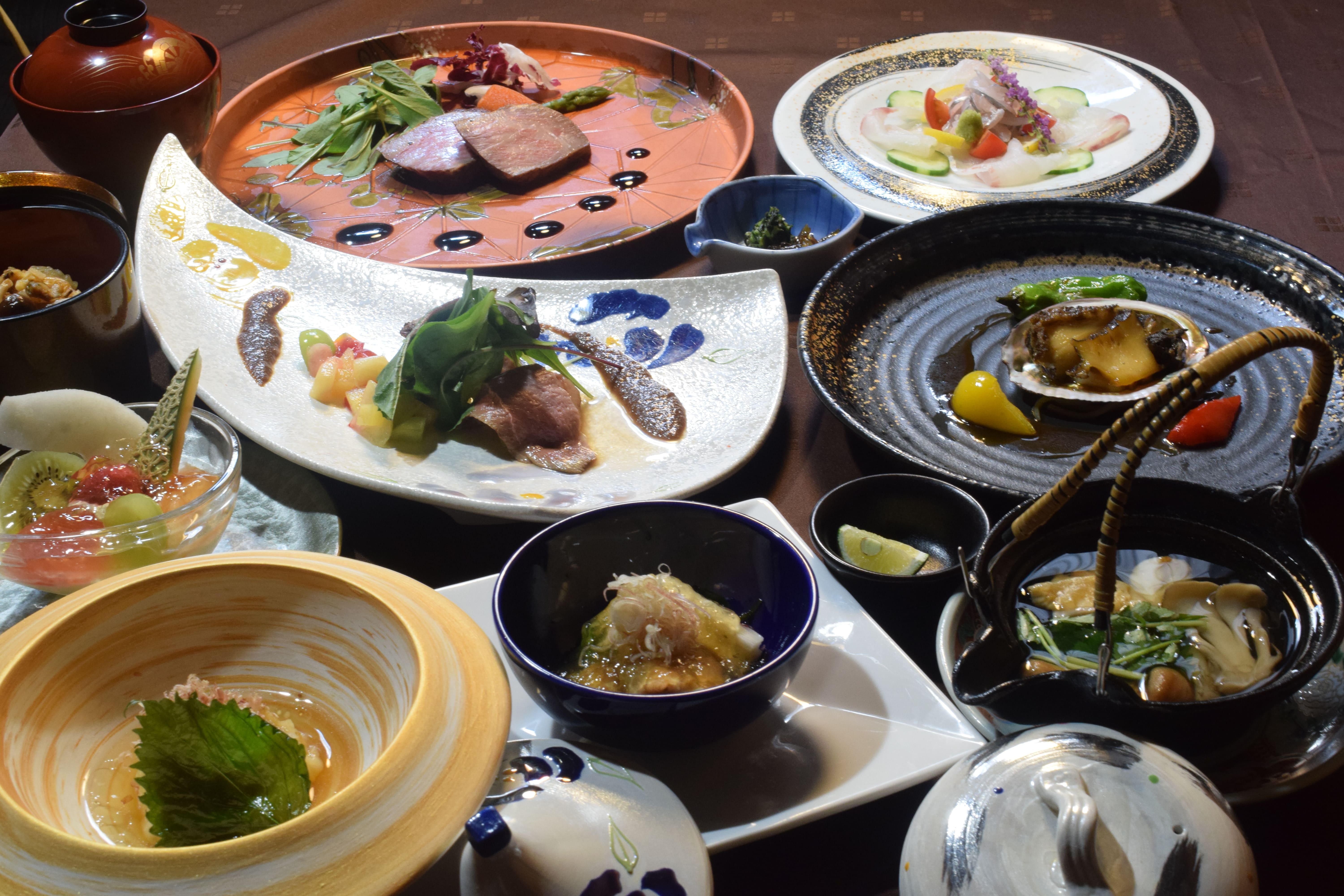 旅館吉田屋 懐石料理 令和8年 ～葉月～