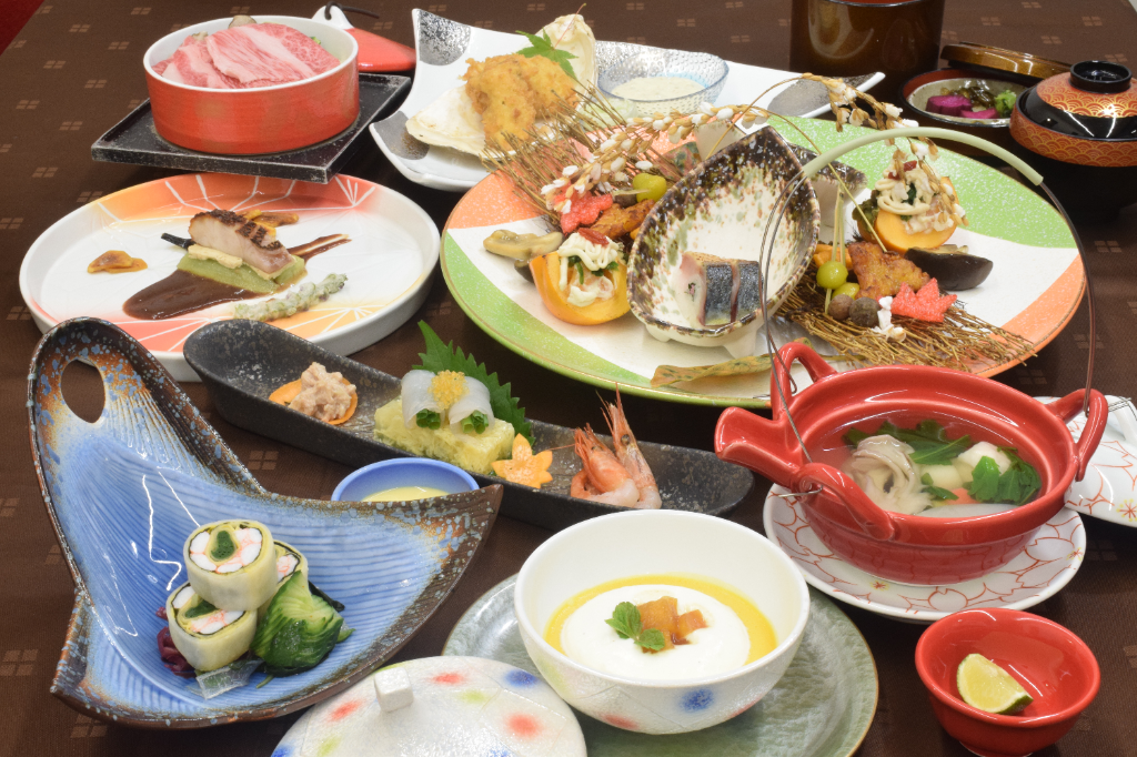 旅館吉田屋 懐石料理　～神無月～